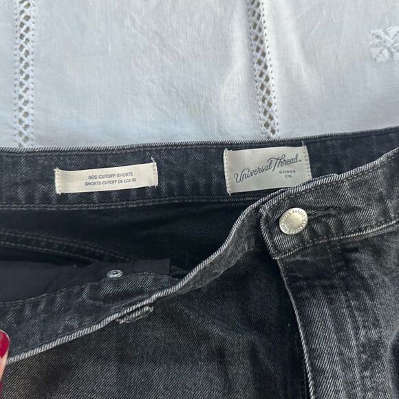 Universal Thread 90s Cutoff Shorts - Picture 4 of 6
